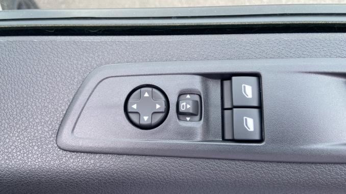 Vauxhall Vivaro L1 Diesel 1.5 Turbo D 120 Pro H1 Van - Image 40